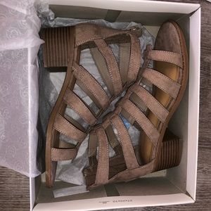 Treasure & Bond Taupe Sandals
